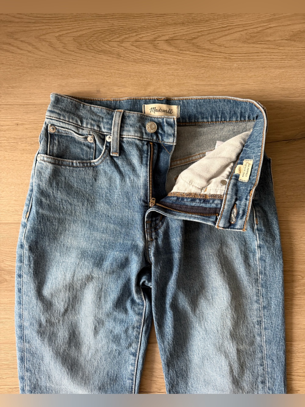 Madewell - Light Blue Straight Jeans